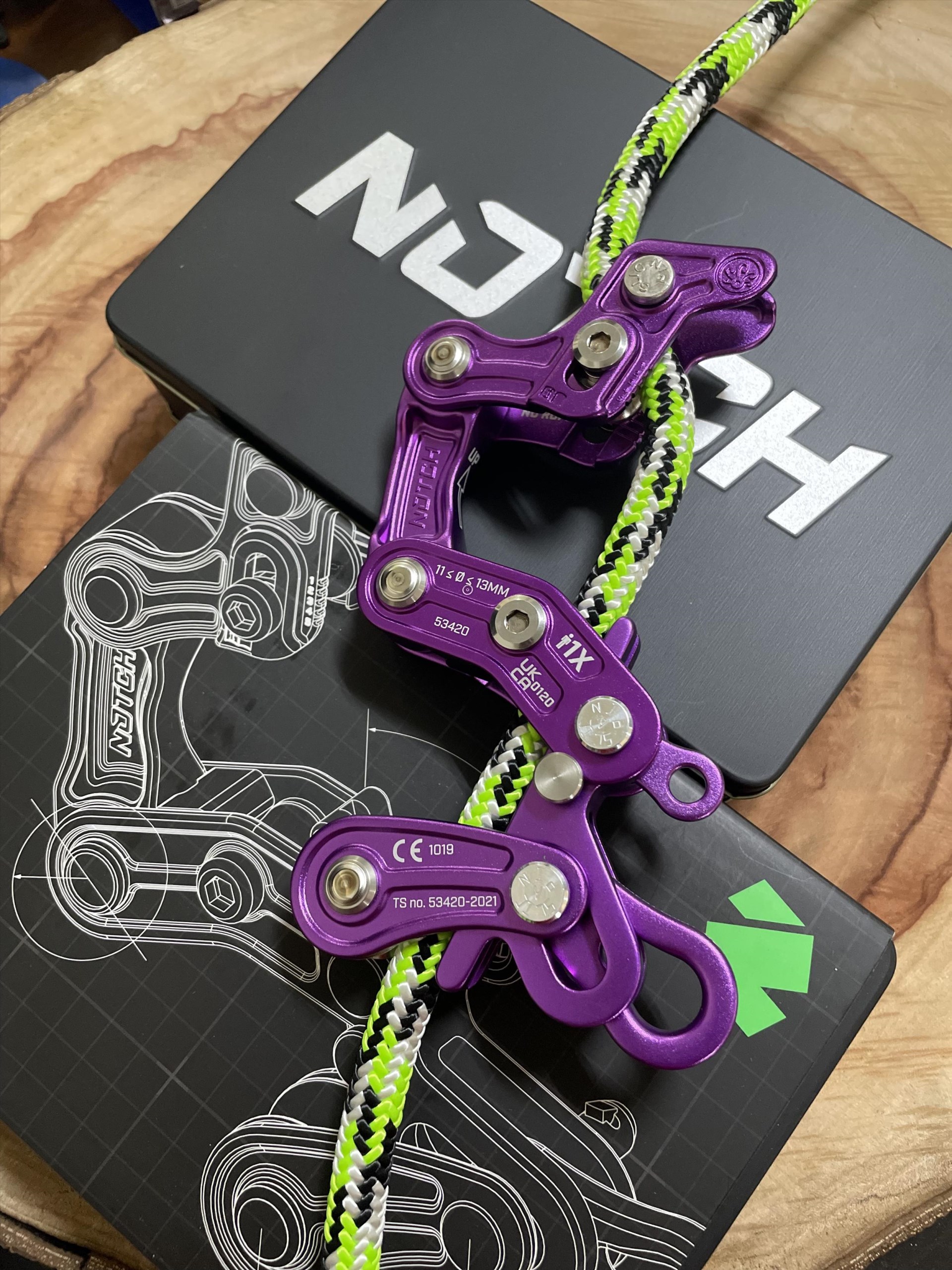 Notch 攀樹上升下降器 Rope Runner Pro 限量版 紫色 LIMITED EDITION