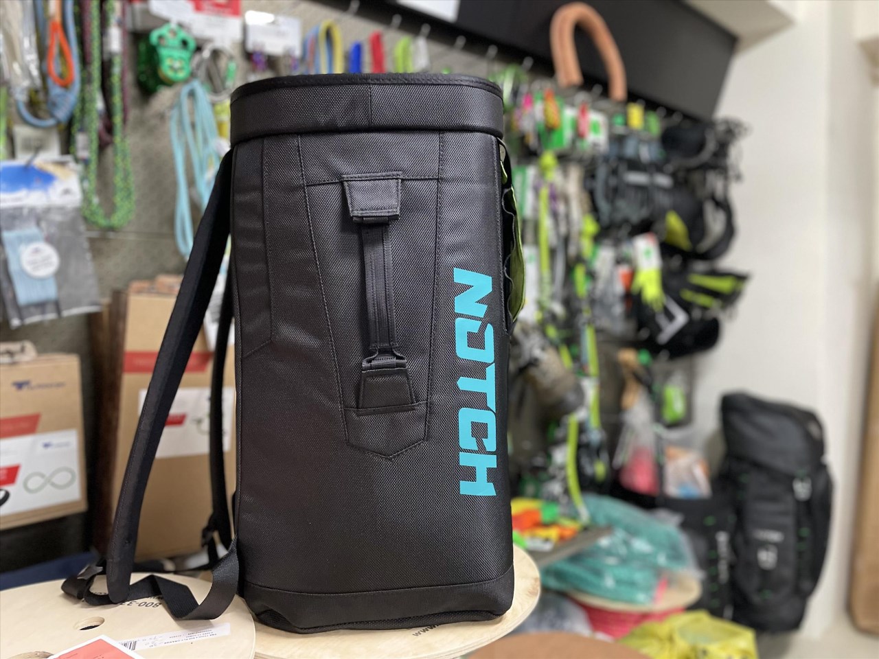 Notch Approach Bag 50L裝備包