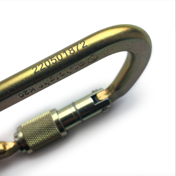 At Height uk 鋼製三段自動鎖鉤環 Steel offset oval triple action 36kN
